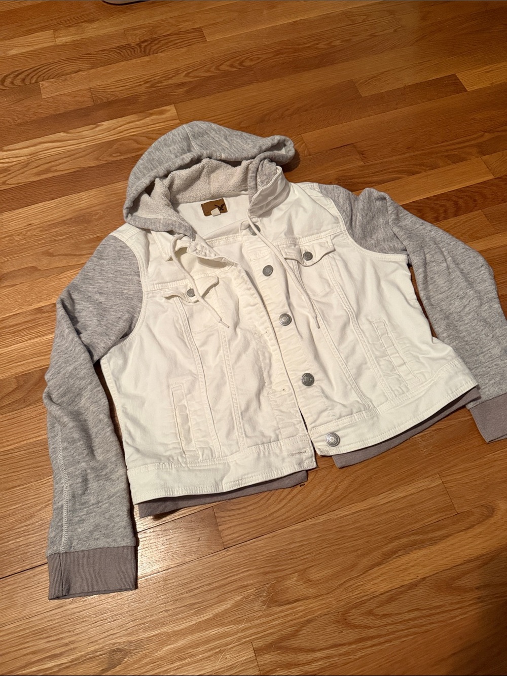 American Eagle Outfitters White Denim Jacket with Gray Hoodie Sleeves - Picture 2 of 10